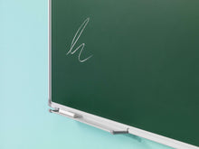 Afbeelding in Gallery-weergave laden, Krijtbord Softline profiel 8mm, emailstaal groen